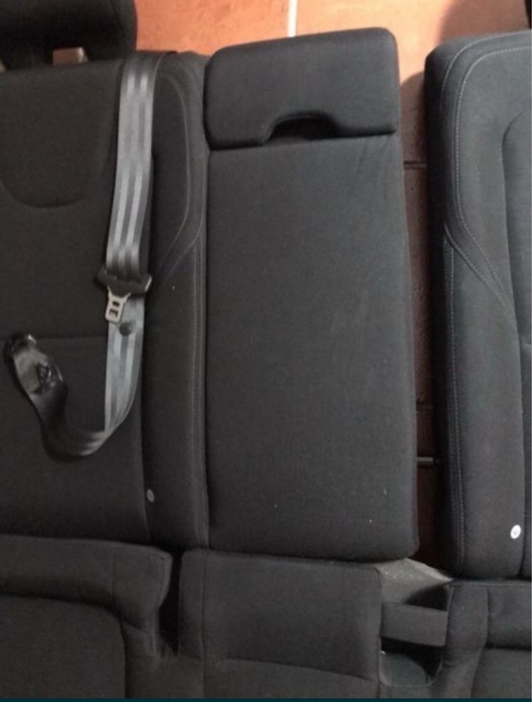 Bancos traseiros Volvo V40
