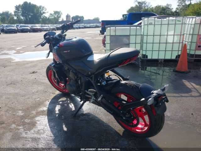 2026 TRIUMPH TRIDENT 660 triple t