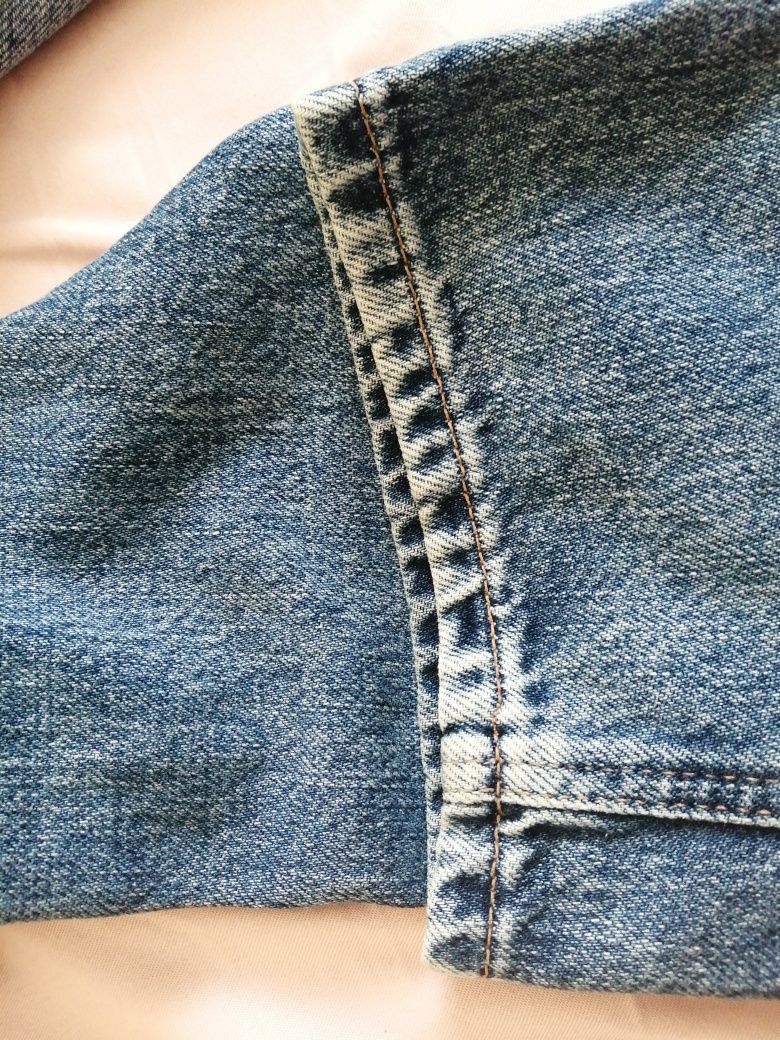 Jeansy z wysokim stanem Massimo Dutti