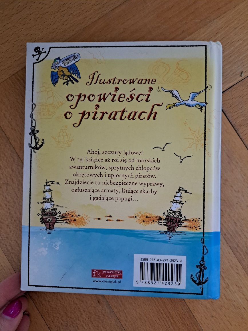 Ksiazka Ilustrowane opowiesci o piratach + ksiazka GRATIS