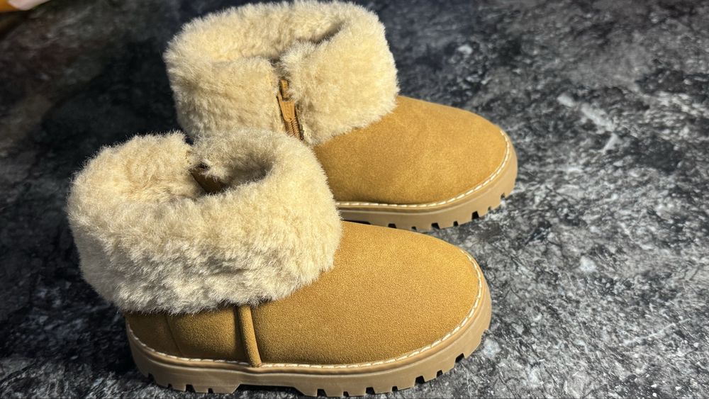 Уггі дитячі Zara 22 розмір