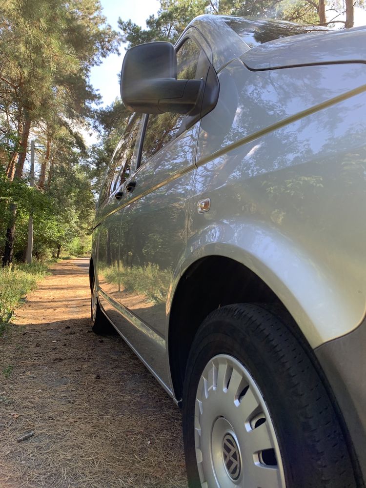 Volkswagen T5 2,5 tdi