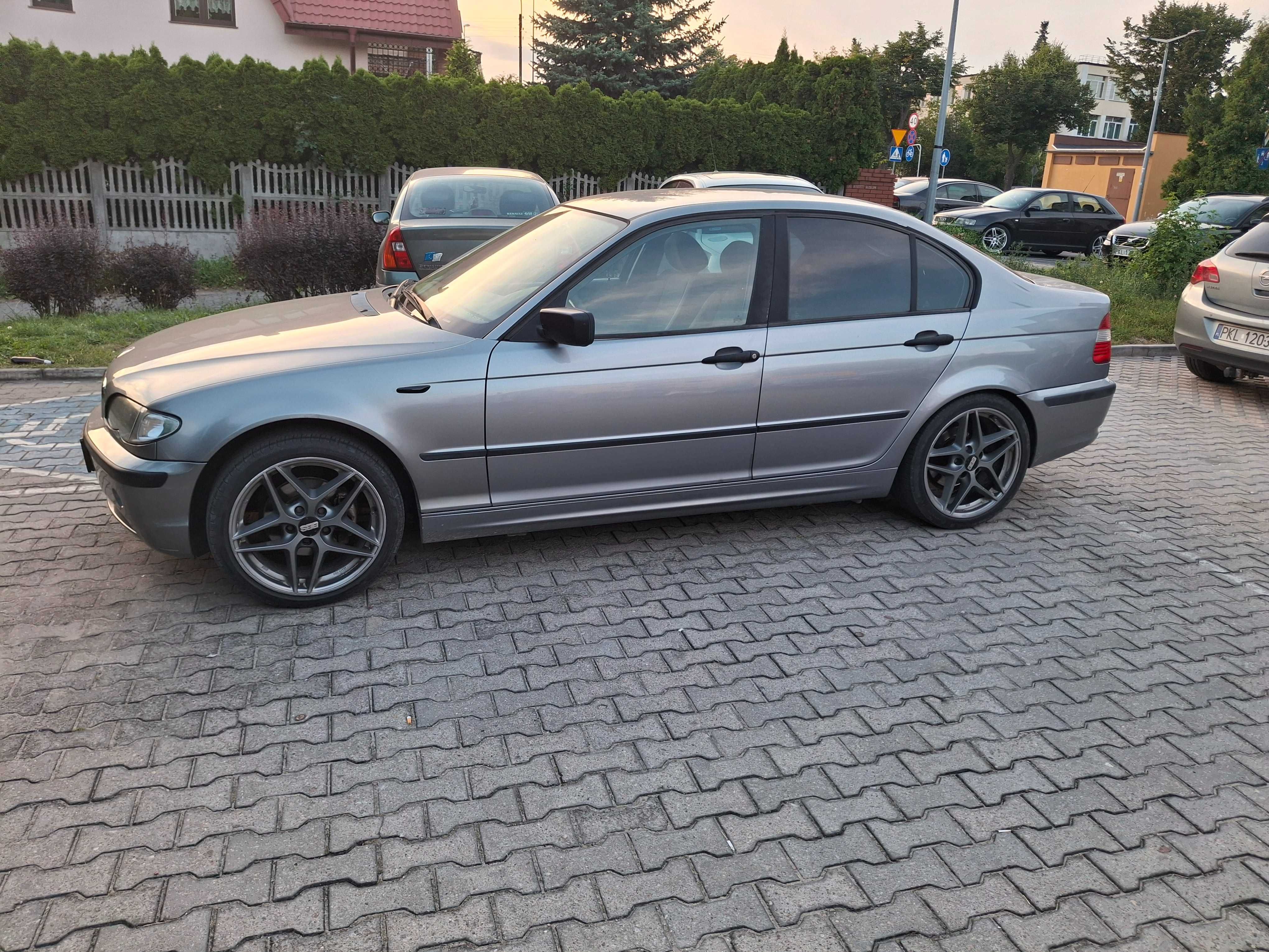 Sprzedam BMW e46  rok 2004 benzyna
