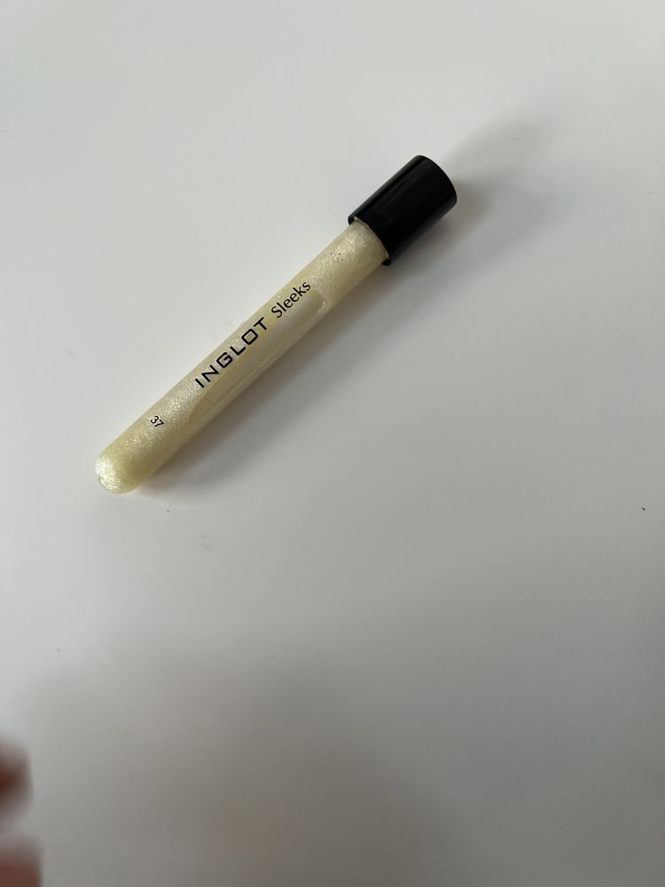 inglot sleeks 37 blyszczyk