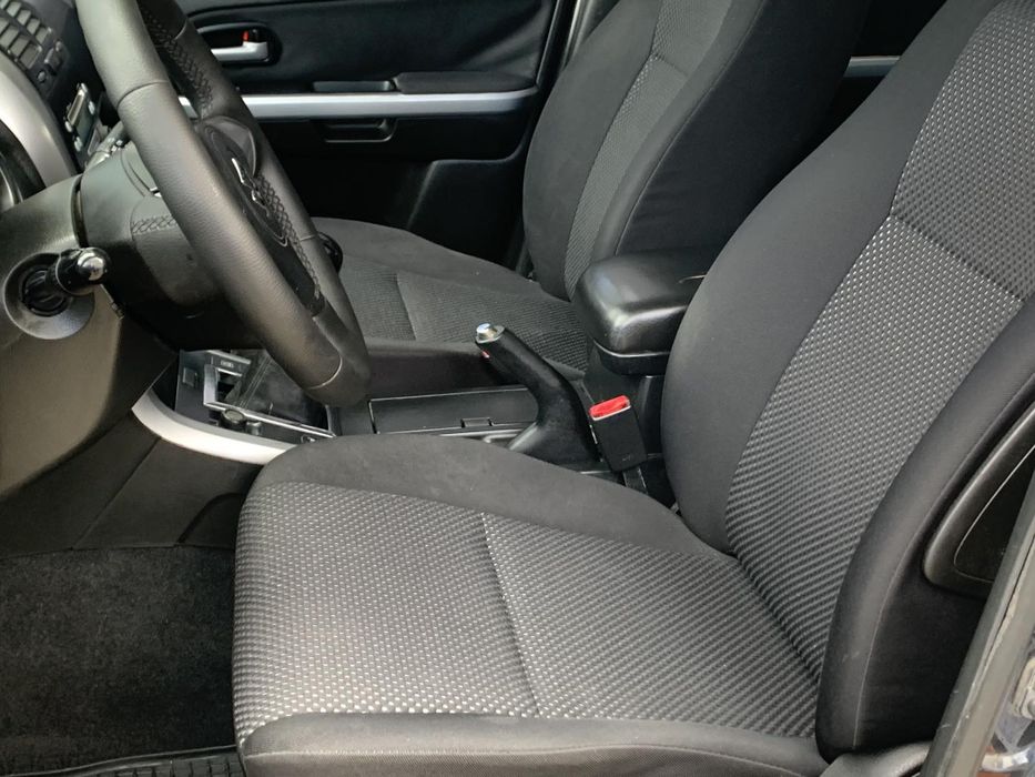 Suzuki Grand Vitara 2.0 бенз. 2006 року
