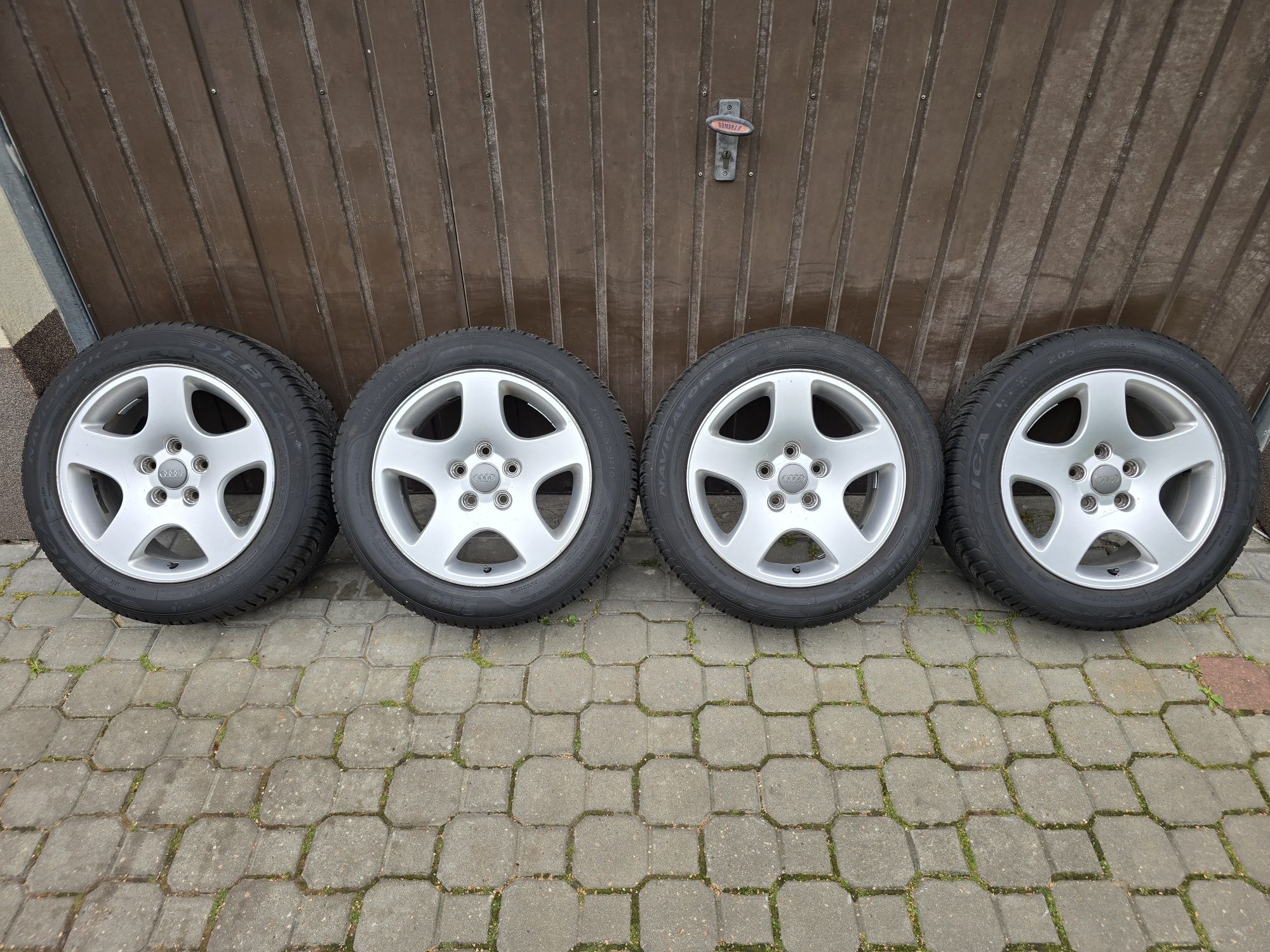 Felgi z oponami 205/55R16 Audi A4 B5 5x112 A6 A3 VW Passat Golf