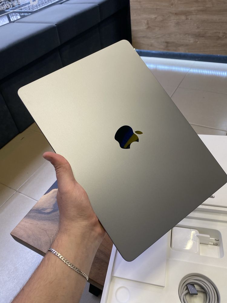 Ноутбук MacBook Air 13" M2 16/256GB/8CPU/8GPU Space Grey (MC7U4) 2024