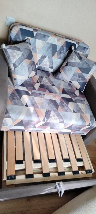 Продам розкладне крісло