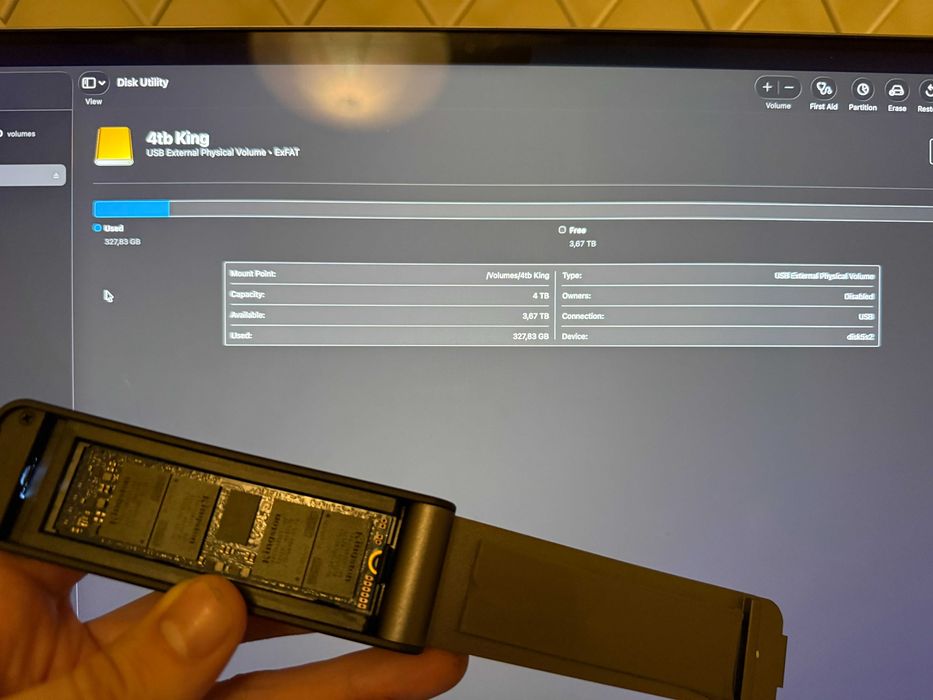 Kingston NV3 NVMe PCIe 4.0 Internal SSD 4TB M.2 2280-SNV3S/4000G
