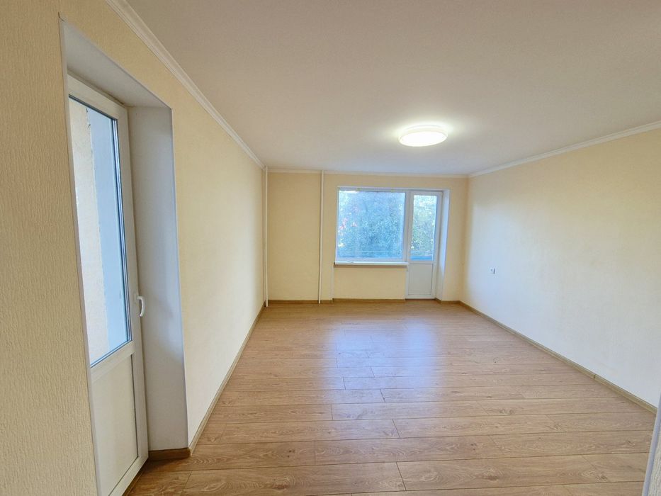 Продаж 1к великогабаритної квартири, вул.Ю.Коваленка