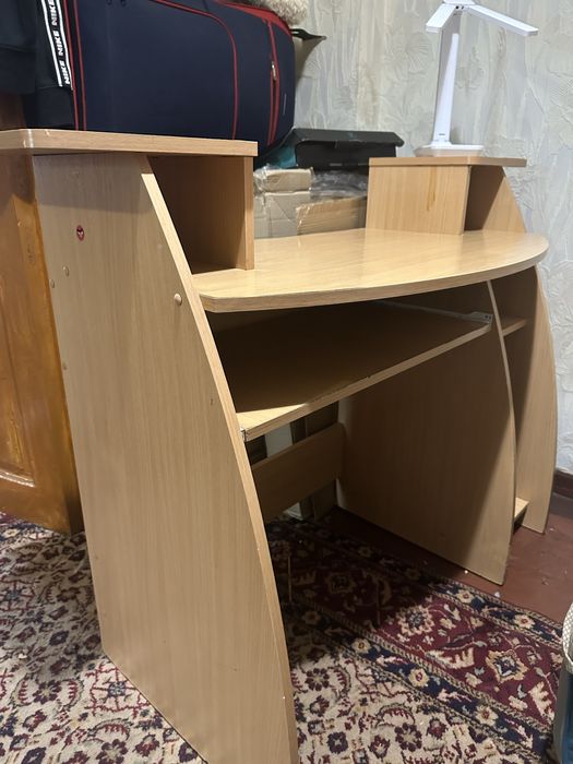 Парта/ Компьютерный стол