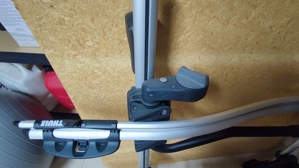 Suporte e barras tejadilho para bicicleta