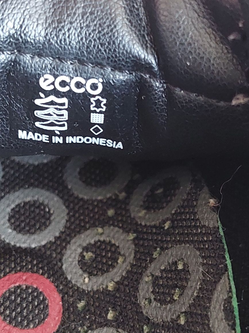 Кожаные женские кеды Ecco. P. 40