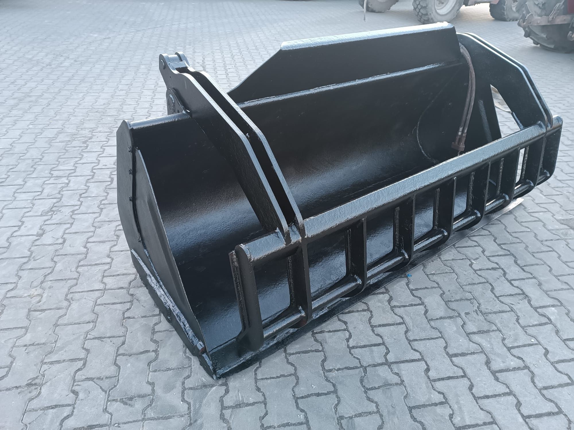 Łyżko krokodyl cat th 330, 337, 407, 406, 336, 62 jcb manitou
