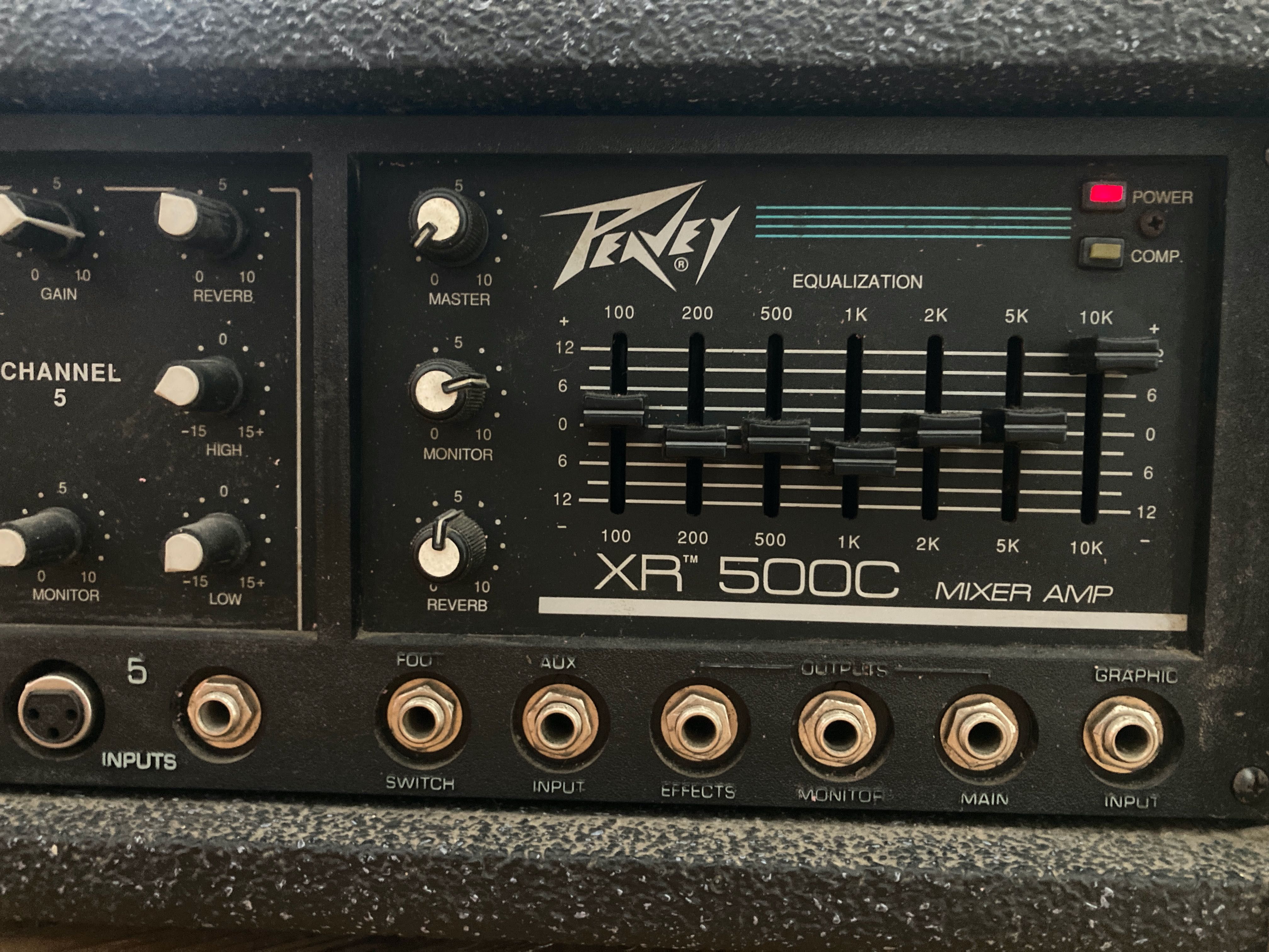 Mixer Amp Peavey XR 500C