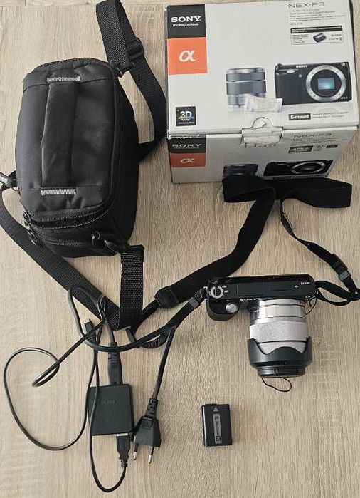 Aparat fotograficzny SONY NEX-F3