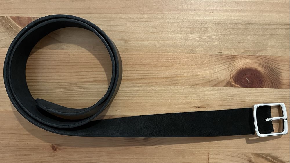 Cinto preto Massimo Dutti - 115 cm