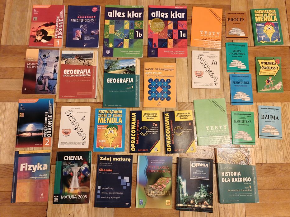 Sprzedam ponad 45 książek, podręczników i pomocy naukowych