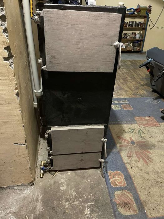 Котел на твердом топливе