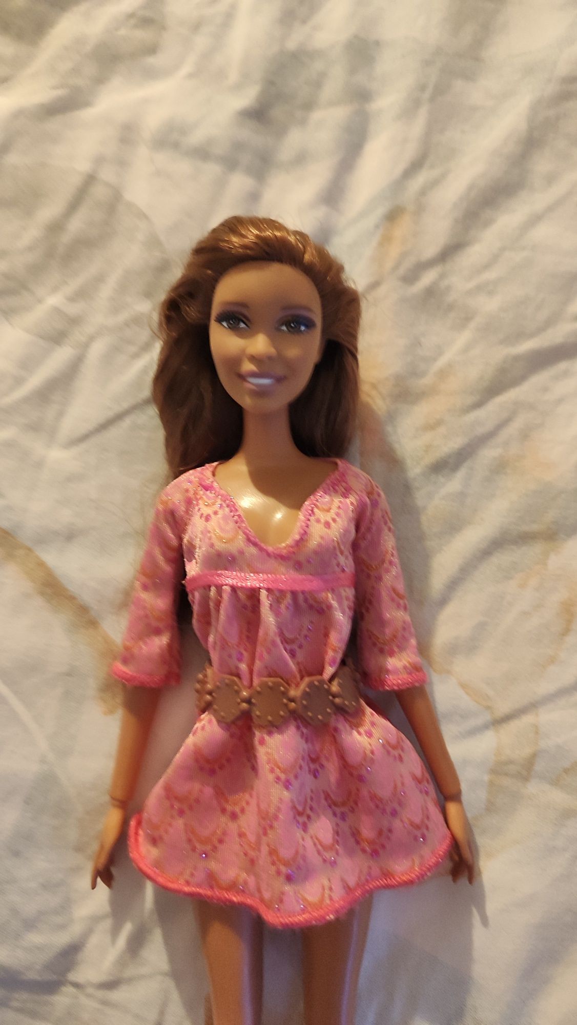 Barbie Fashionistas Nikki ciemnoskóra przegubowa zginana