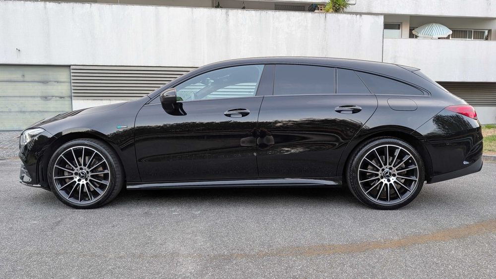 Mercedes CLA 250e SB AMG Híb./Plugin com garantia na marca até 11/2026