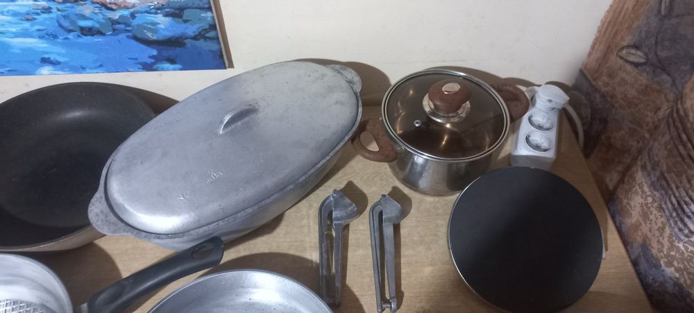Алюмінієвий та чавунний посуд: сковорідки/гусятниця/пельменниця та ін