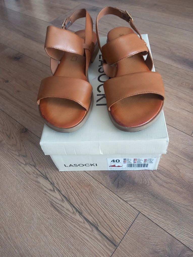 Damskie sandały Lasocki 40