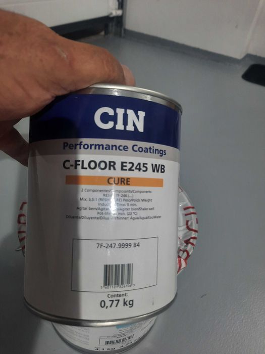 Tinta CIN C-floor E245 WB Para pintura de pisos em cimento