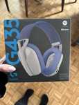 Sluchawki Logitech bluetooth bialo niebieskie nowe gaming G435