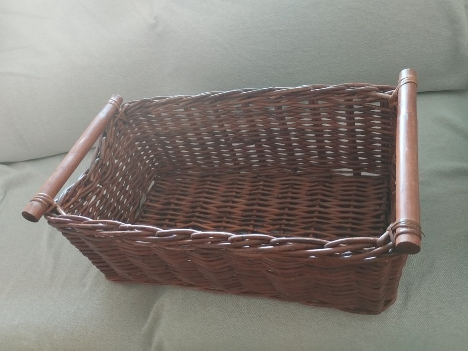 Cesto em Verga, dimensões 60x30x20