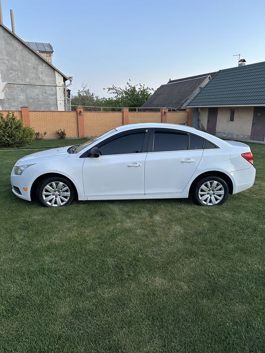 Продам Шевроле Круз