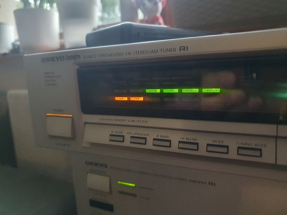 Wzmacniacz stereo Onkyo d8630 pilot