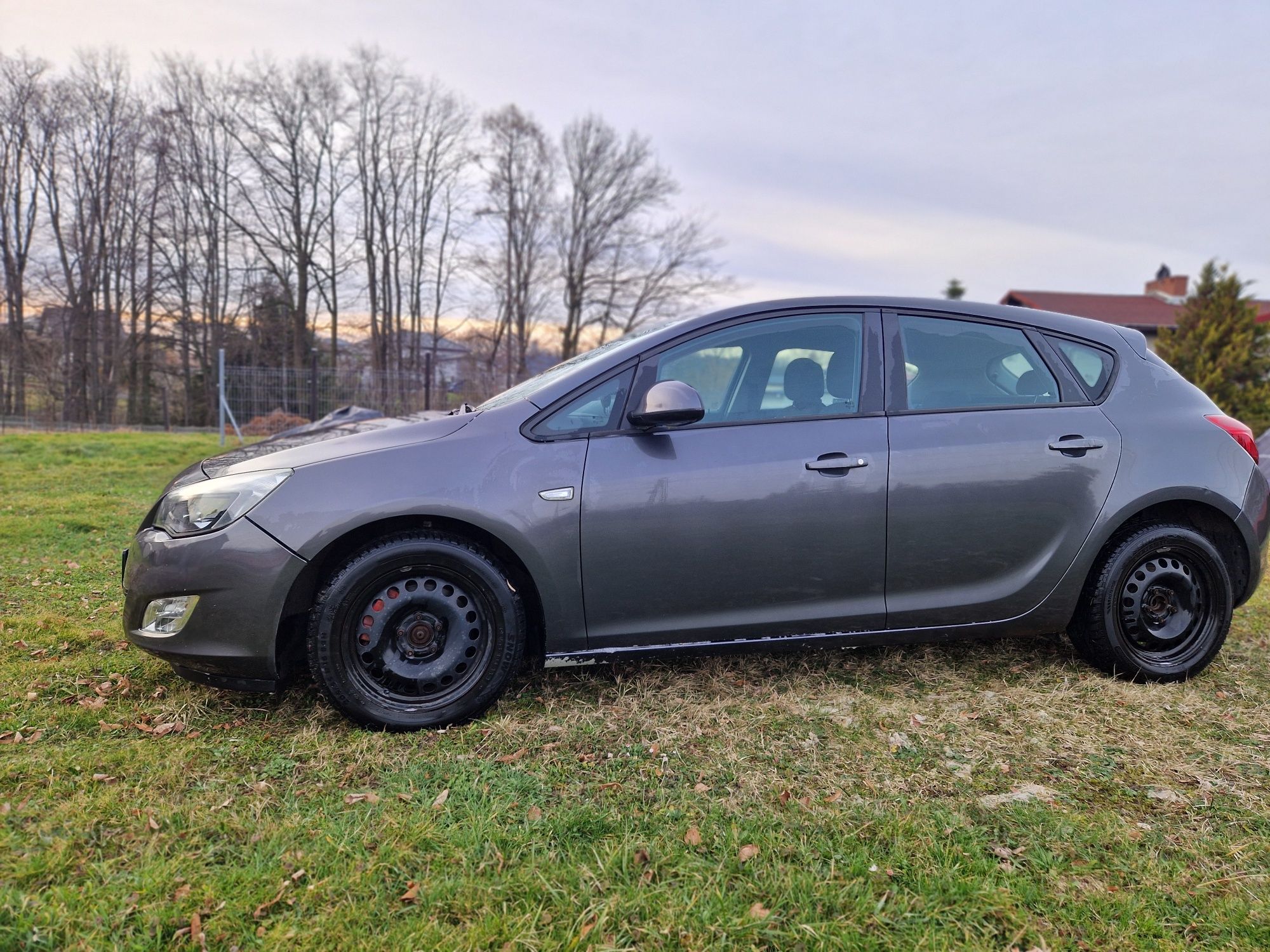 Opel Astra J 2010