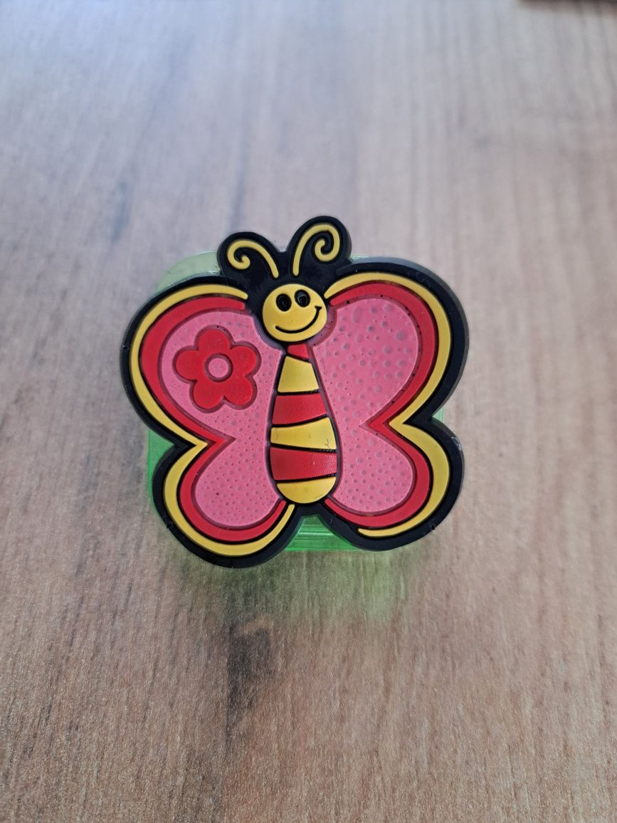 Motylek motyl magnes na lodówkę spinacz na karteczki różowy zielony