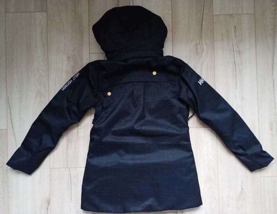 Гірськолижна куртка helly hansen р xs стан нової