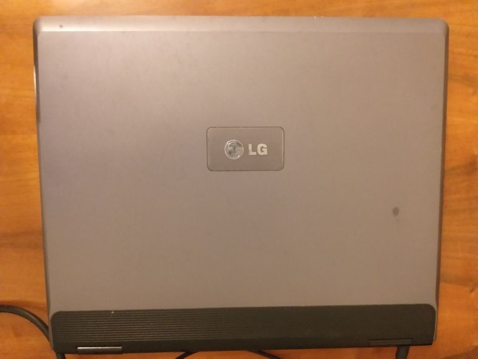 Продам ноутбук LG E5