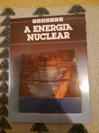 Livro "A energia nuclear".
Da coleção debates.
Em otimo estado.