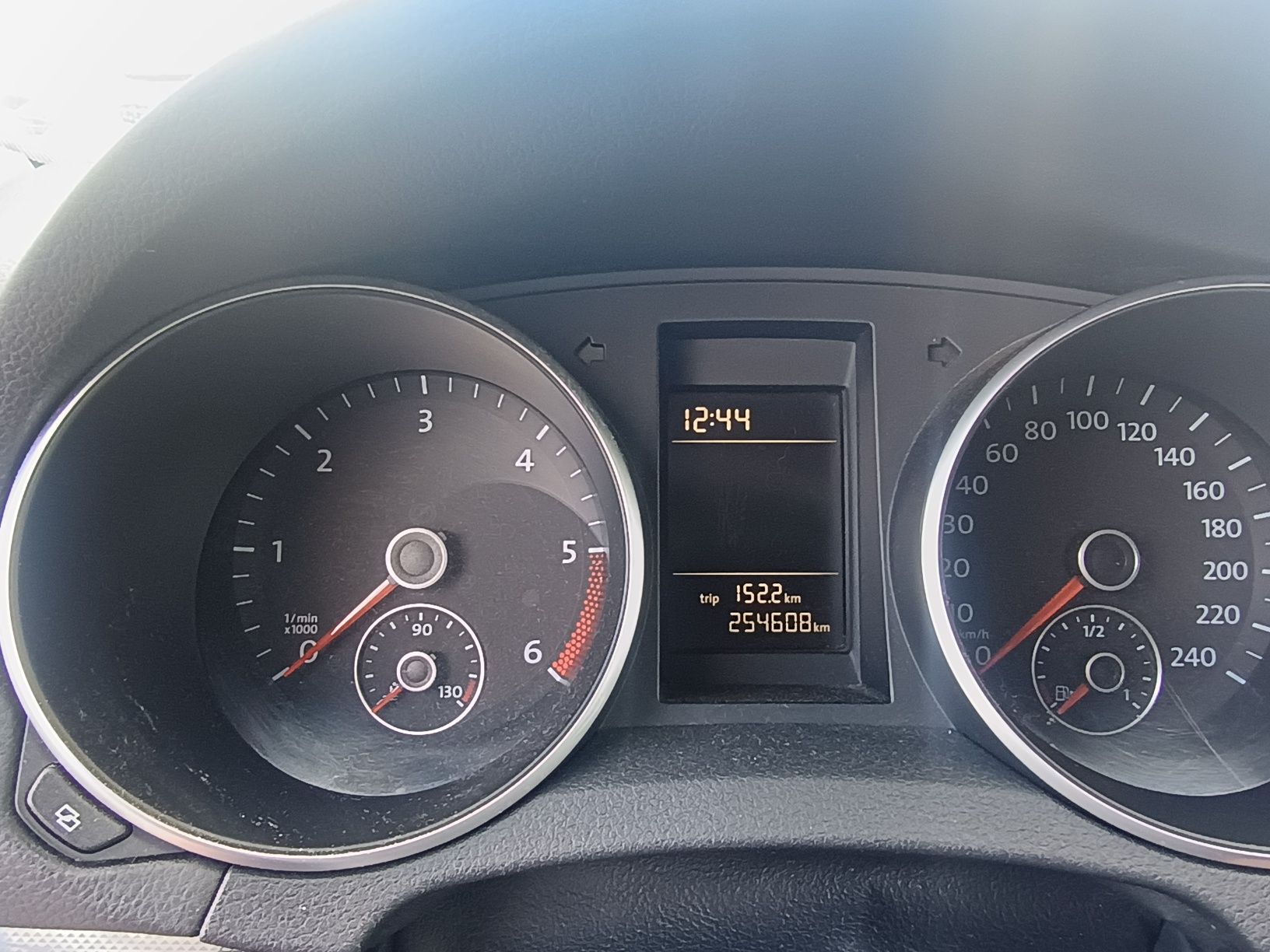 Volkswagen Golf 6 1.6 TDI  Klima Hak