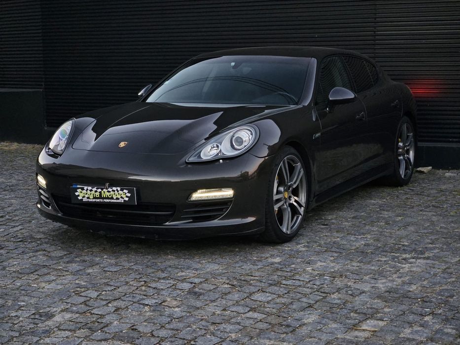 Porsche Panamera Standard