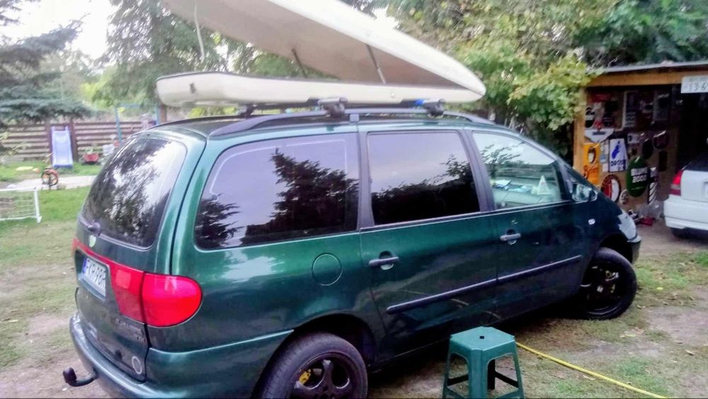 Sprzedam box dachowy