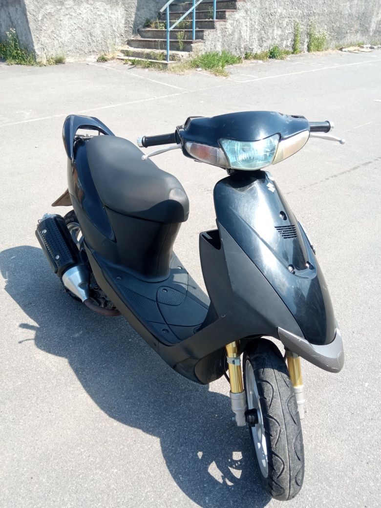 Продам скутер Suzuki zz inch up sport