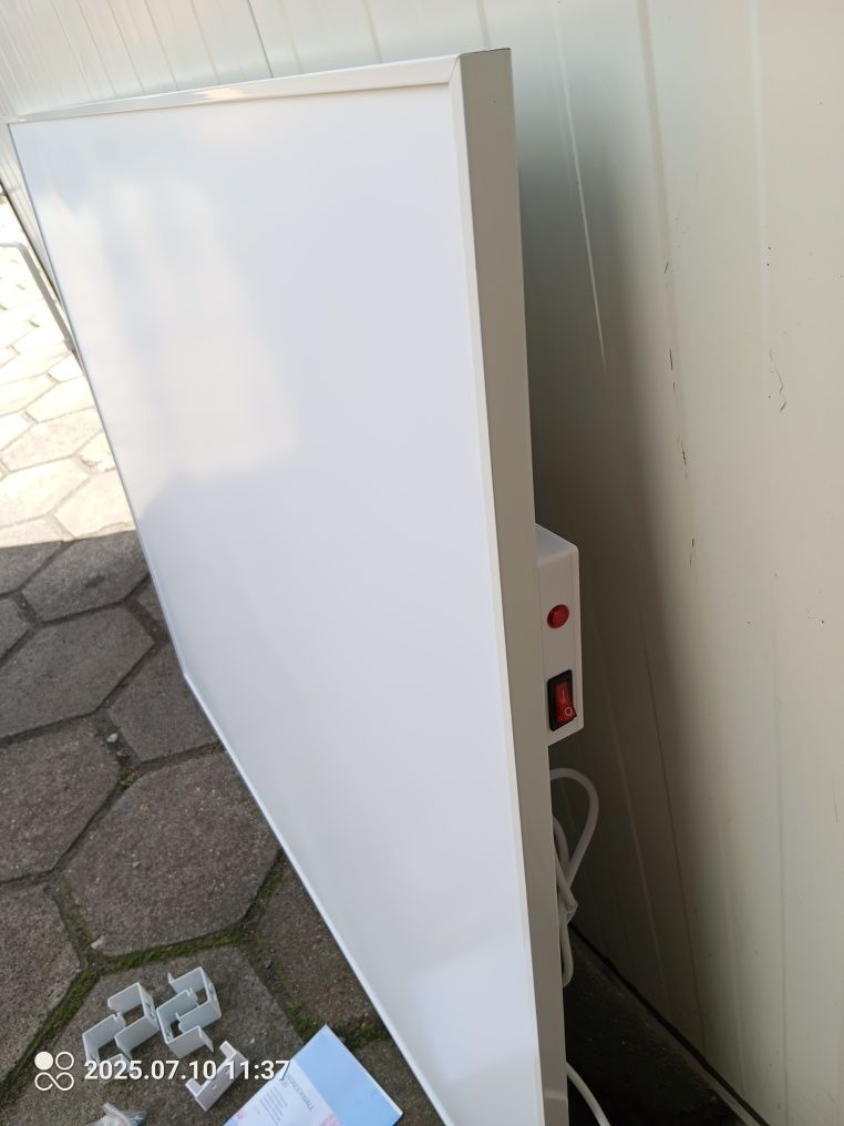 Energooszczędnny grzejnik promiennikowy 1200 watt klarstein 

Cena 599