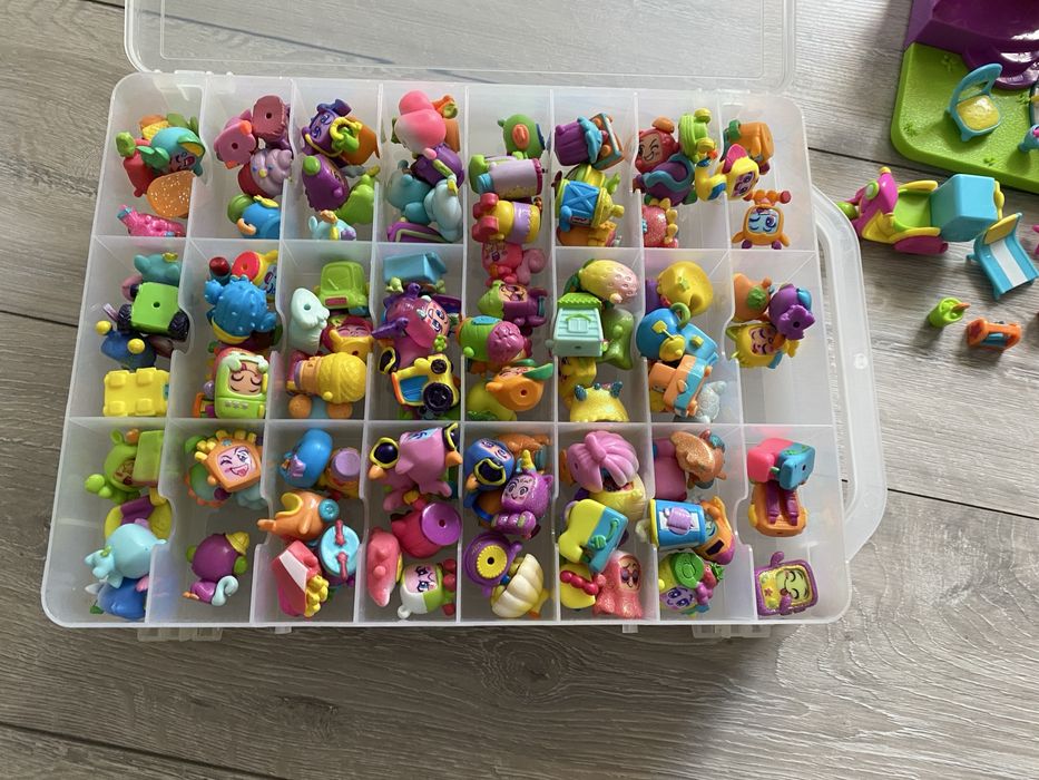 Moji pops figurki + orgaznizer + zestaw