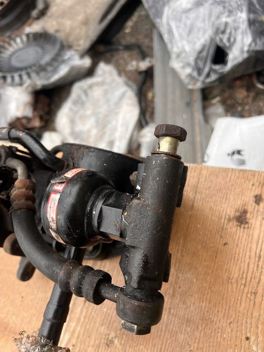 Насос гур гидроусилителя Mazda 323 ваз