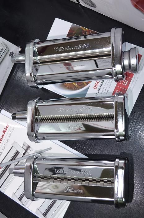 KitchenAid 5KSMPRA тестораскатка и ножи роликовые фетучини спагетти