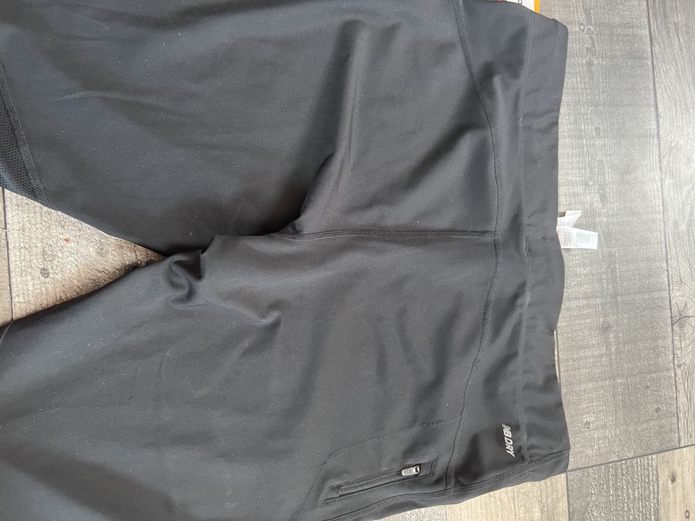 Czarne legginsy new balance