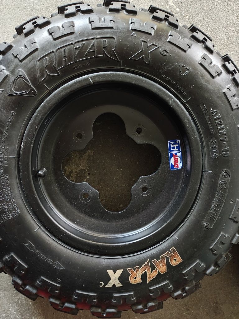 Felgi dwt 4/144 z oponami Maxxis
