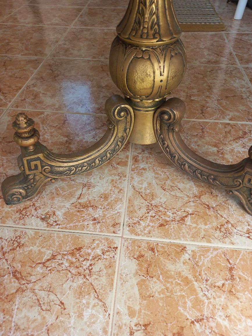 Mesa de apoio em bronze e mármore