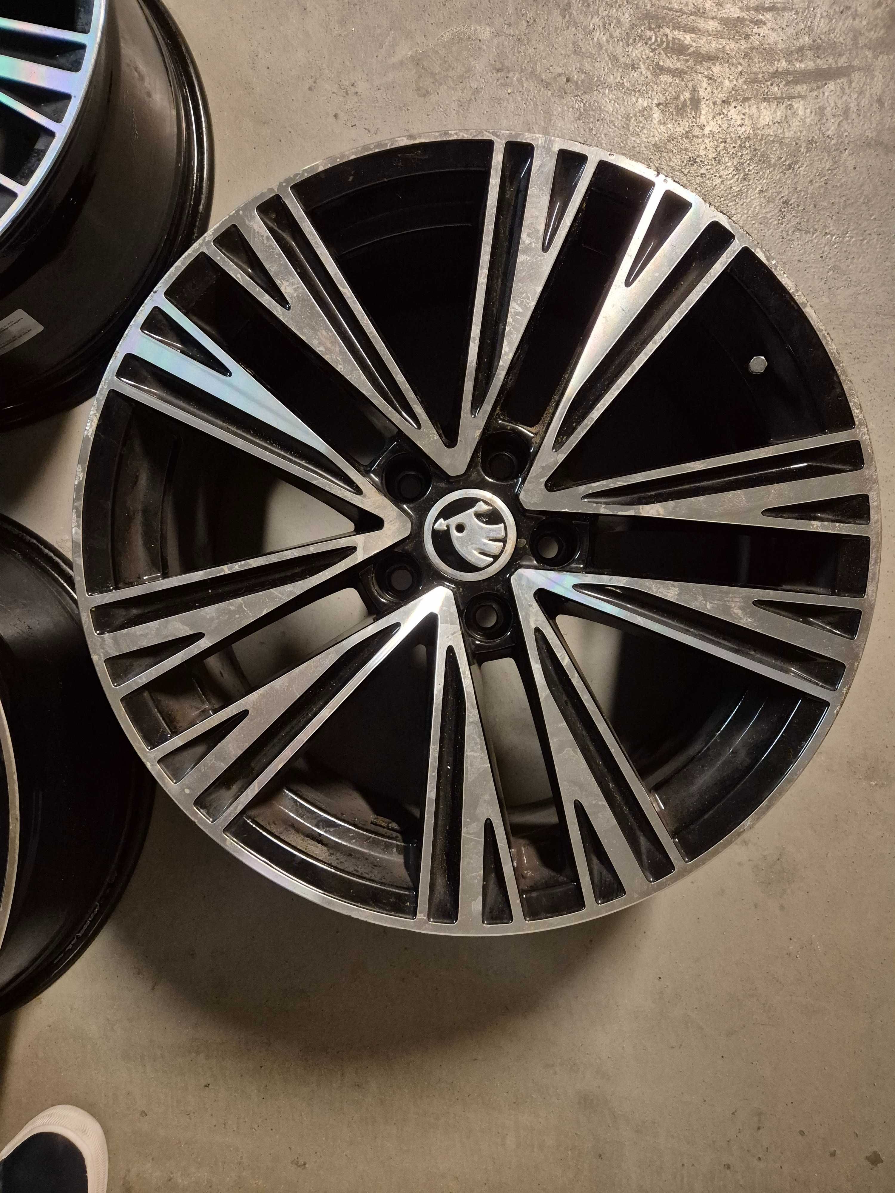 Felgi 5x112, R18, VW, Skoda, Carbonado Stunt, (ET) 35