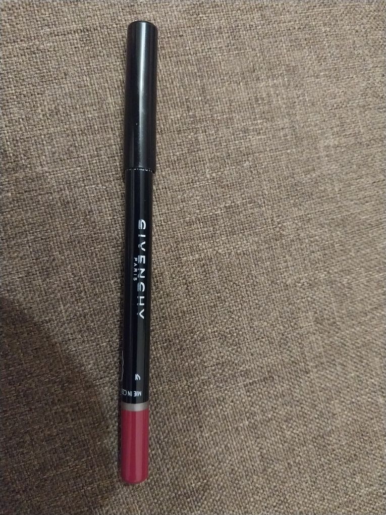 Олівці оригін. Gucci, Lancome, Givenchy...
